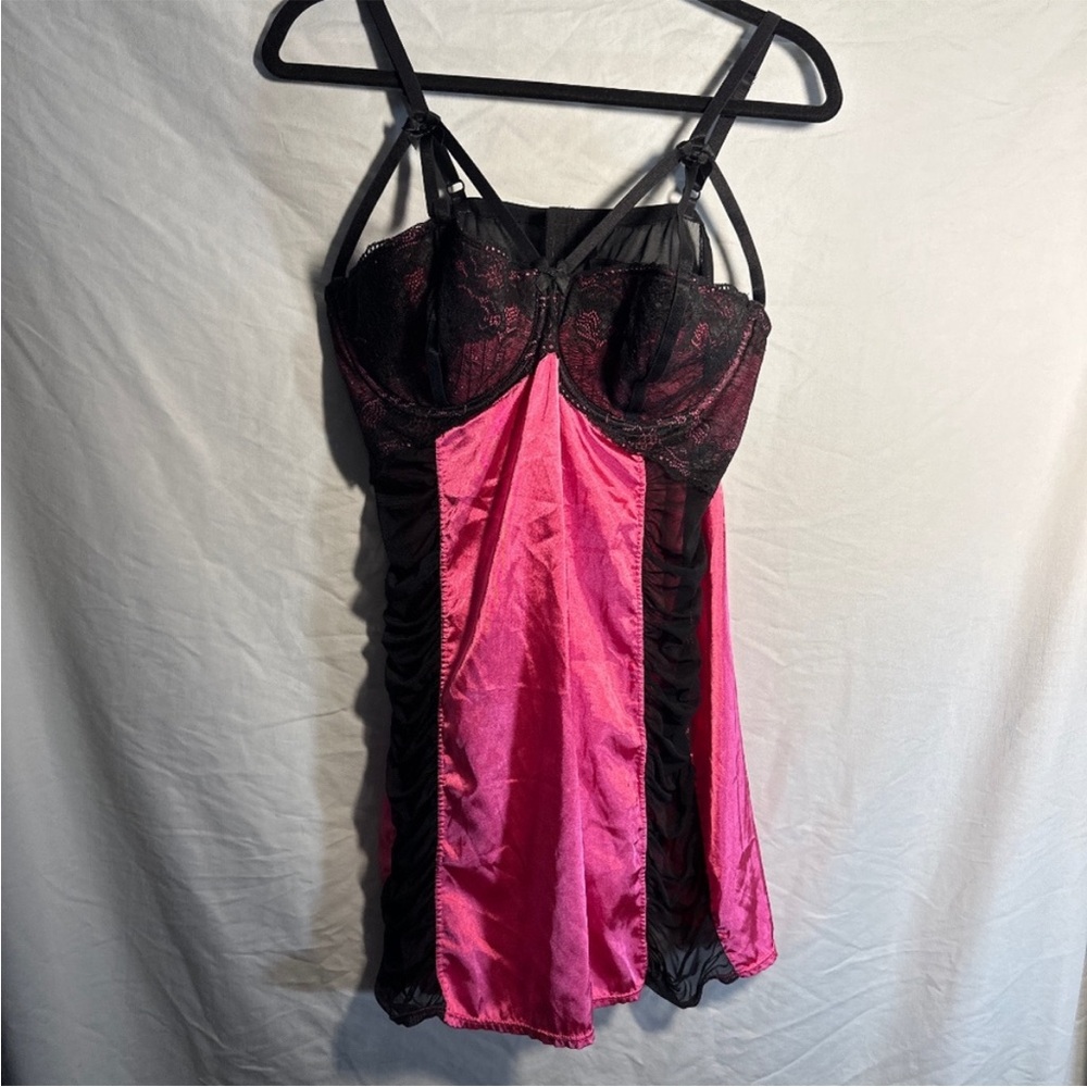 Torrid Pink and Black Lace Satin Chemise Slip 727 size 3